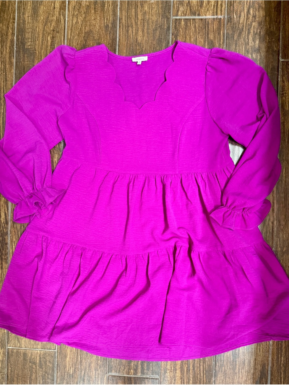 Jodifl Magenta Fuscia Tiered Long-Sleeve Dress with Scalloped Neckline